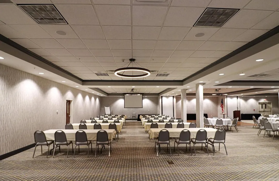Holiday Inn Quincy By Ihg-1
